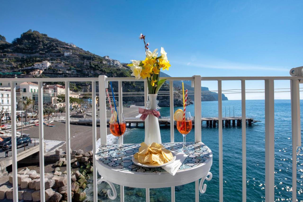 Apartamento Il Nido Del Gabbiano Minori Exterior foto