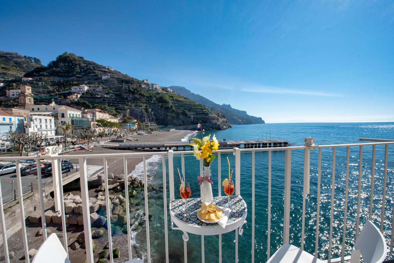 Apartamento Il Nido Del Gabbiano Minori Exterior foto